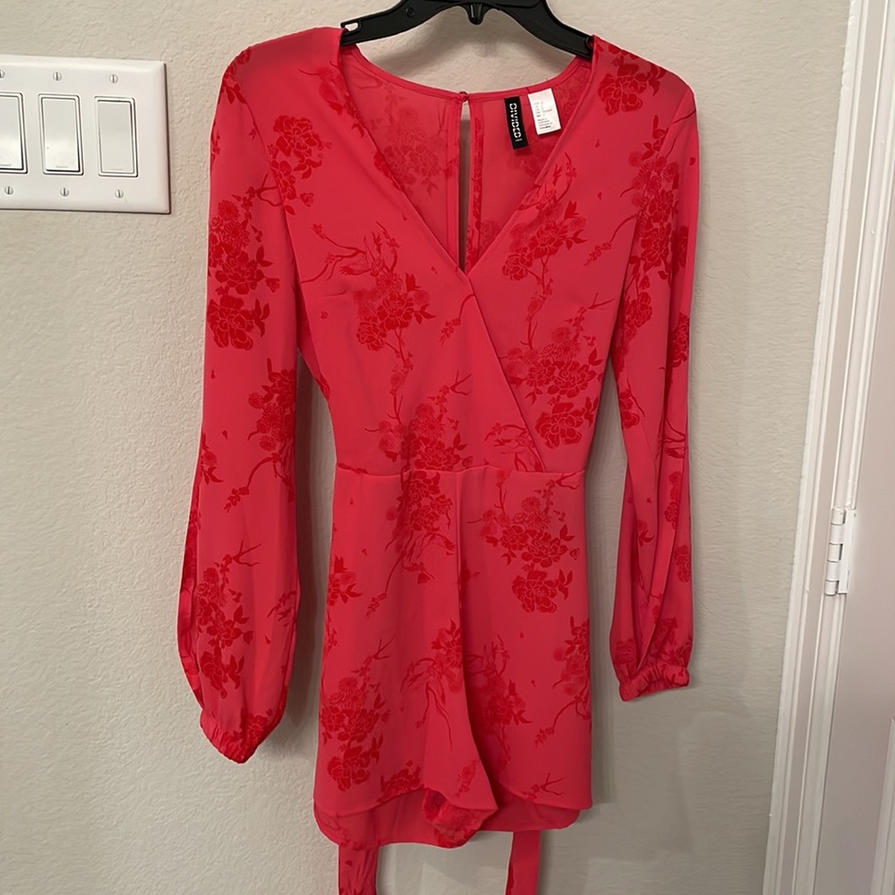 H&M Pink and Red Floral Romper with Open Sleeves